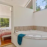 Holiday home Amina - 1-1km From The Sea By Interhome