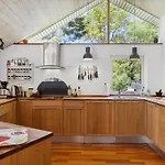 Amina - 1-1km From The Sea By Interhome