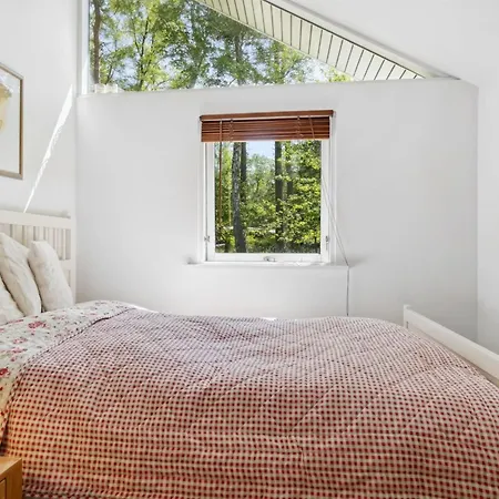 Amina - 1-1km From The Sea By Interhome *