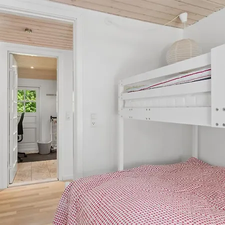 Holiday home Amina - 1-1km From The Sea By Interhome