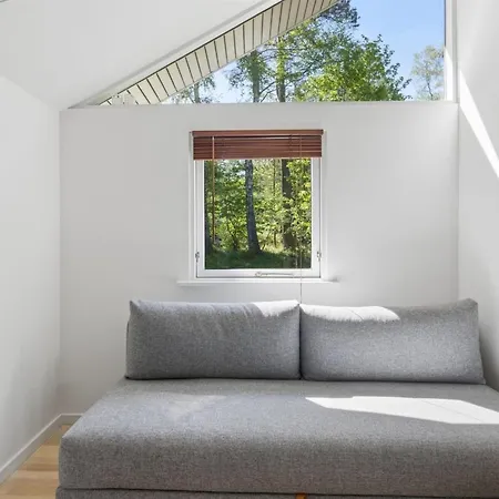 Amina - 1-1km From The Sea By Interhome