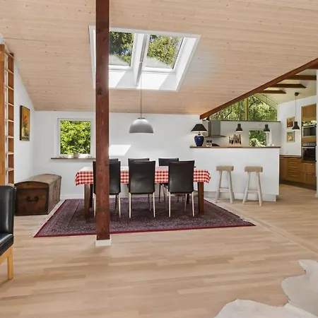 Amina - 1-1km From The Sea By Interhome